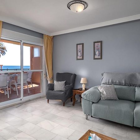 Fantastic Beachfront Apartment 埃斯特波纳 外观 照片