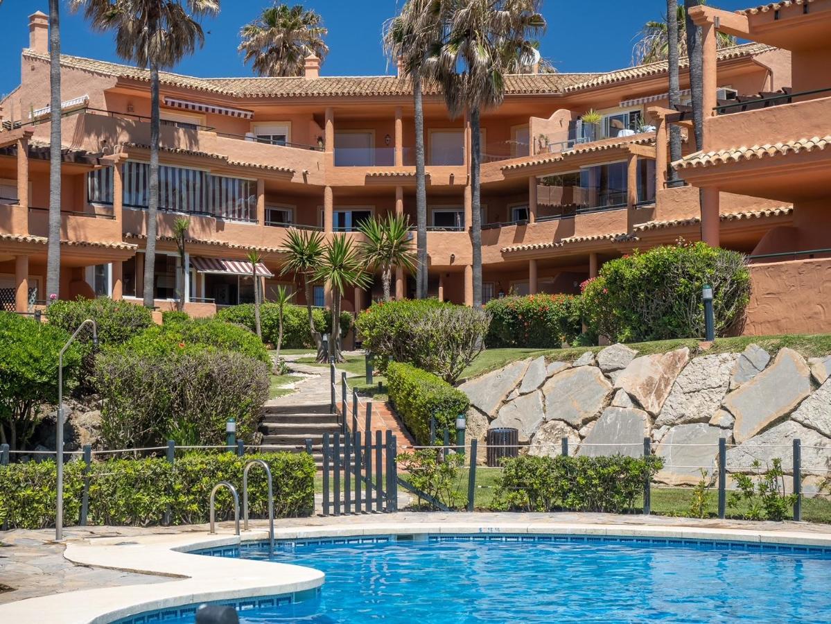 Fantastic Beachfront Apartment 埃斯特波纳 外观 照片