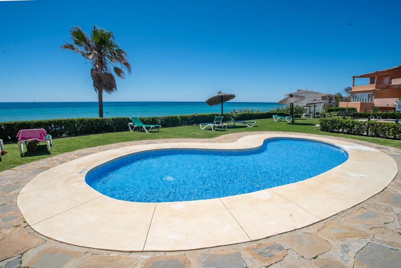 Fantastic Beachfront Apartment 埃斯特波纳 外观 照片