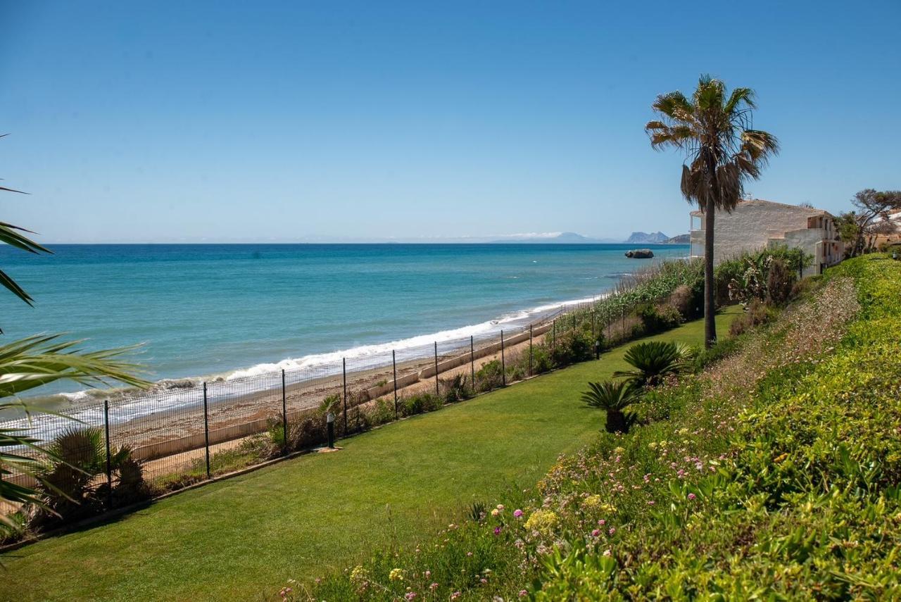 Fantastic Beachfront Apartment 埃斯特波纳 外观 照片