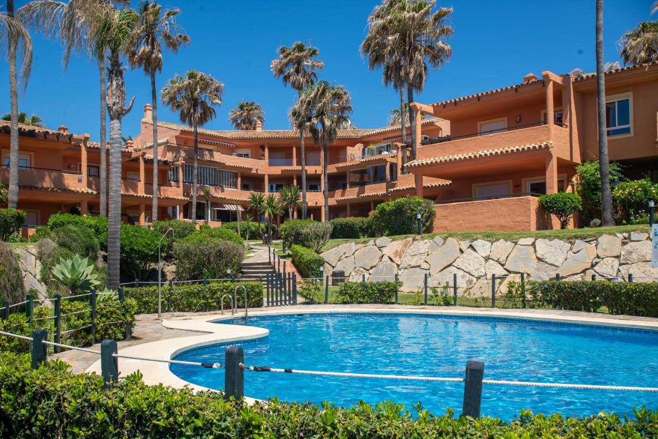 Fantastic Beachfront Apartment 埃斯特波纳 外观 照片